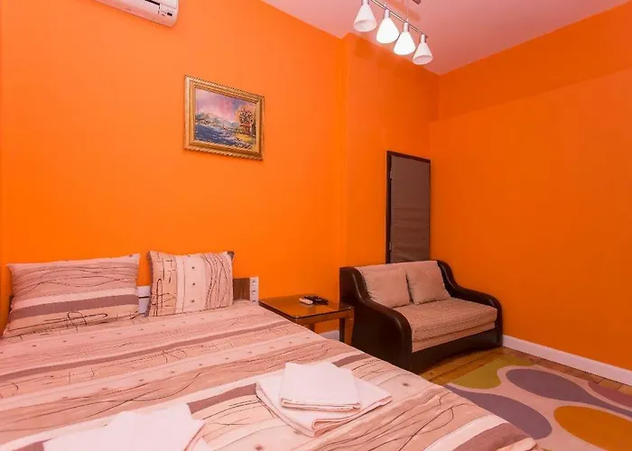 Center Brand New Apartment 4